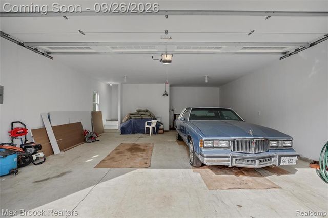 46 Oakdale Boulevard, Pleasant Ridge, MI 48069