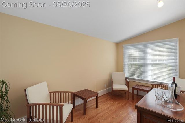 46 Oakdale Boulevard, Pleasant Ridge, MI 48069