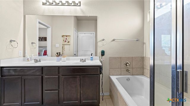 428 Kings Way, Cibolo, TX 78108