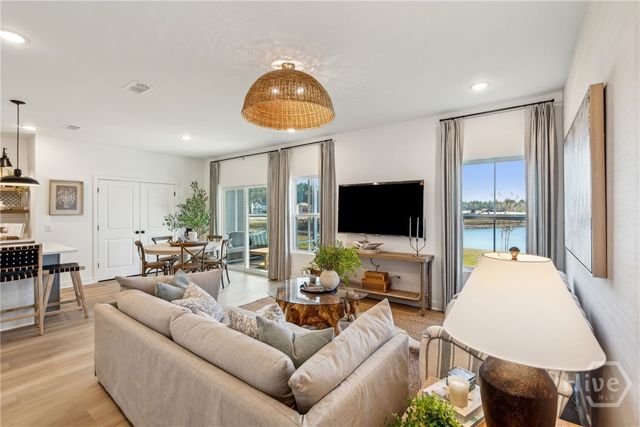 303 Kingswood Circle, Savannah, GA 31302