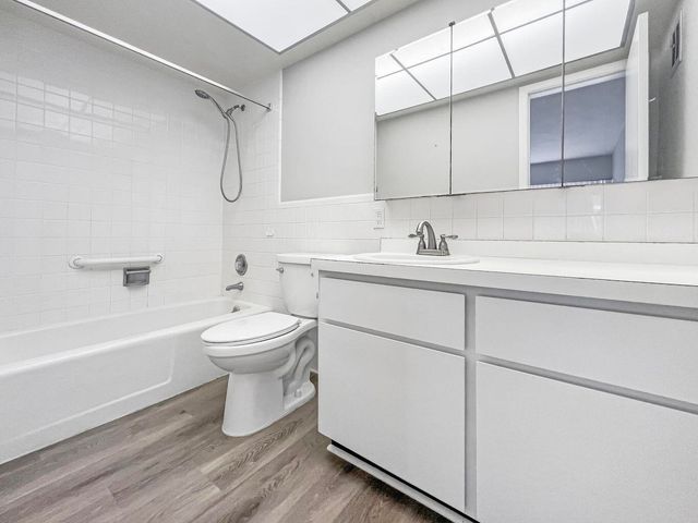 331 TEQUESTA Drive 216, Tequesta, FL 33469