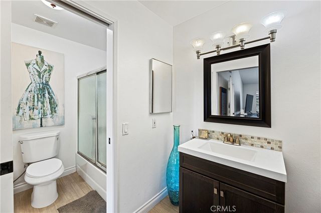 24392 Acaso 8, Laguna Hills, CA 92656