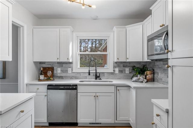 1606 Maple Ridge Court, Greensboro, NC 27455