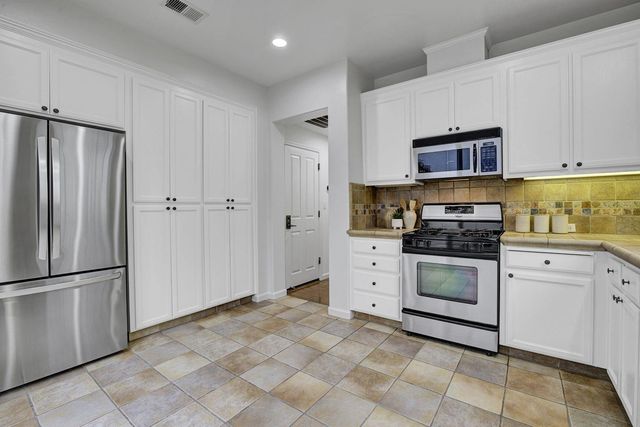 9827 Belladonna Dr, San Ramon, CA 94582