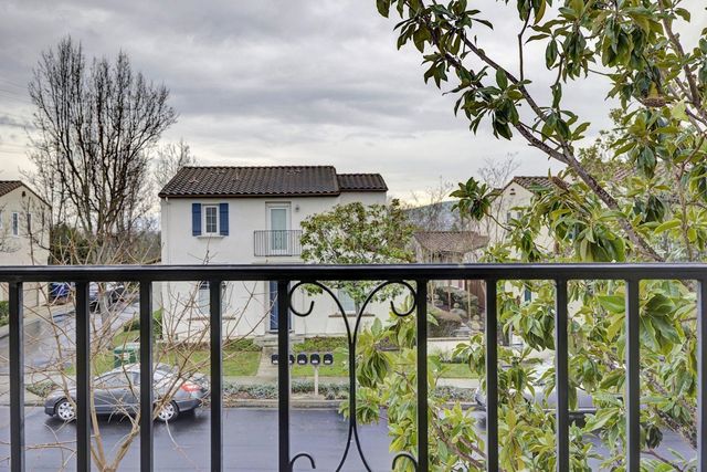 9827 Belladonna Dr, San Ramon, CA 94582