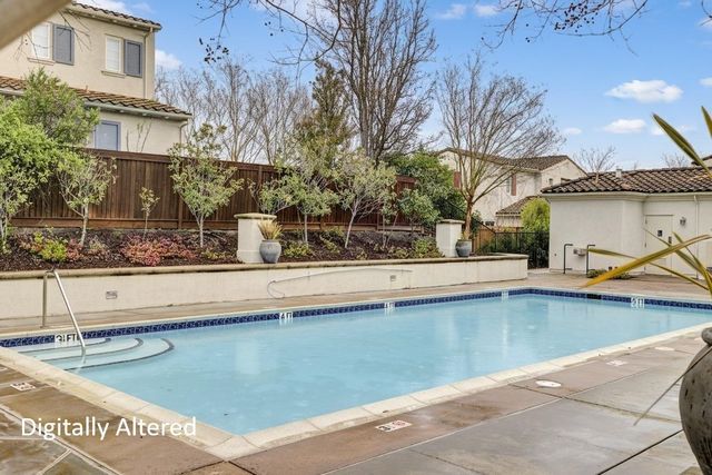 9827 Belladonna Dr, San Ramon, CA 94582