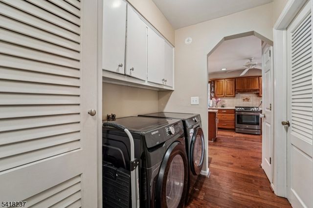 51 Catherine St, Bloomingdale Boro, NJ 07403