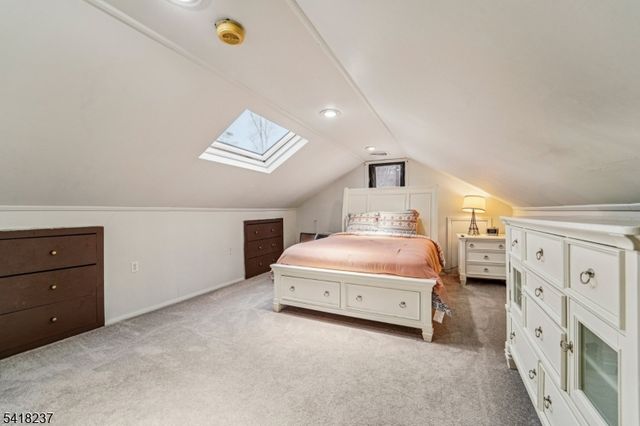 51 Catherine St, Bloomingdale Boro, NJ 07403