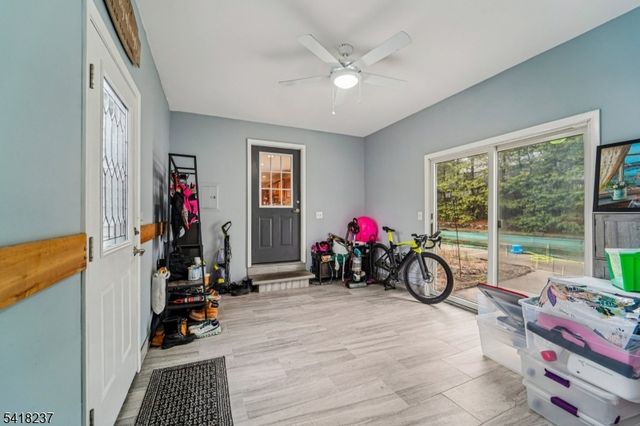 51 Catherine St, Bloomingdale Boro, NJ 07403