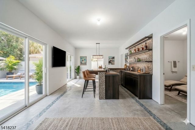 51 Catherine St, Bloomingdale Boro, NJ 07403