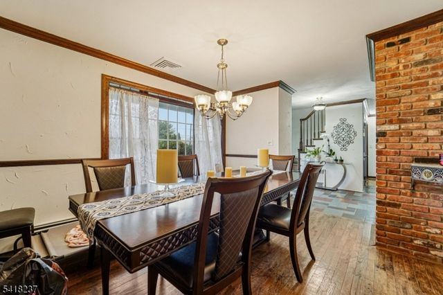 51 Catherine St, Bloomingdale Boro, NJ 07403