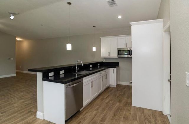 1140 NW 1ST Avenue, Fort Lauderdale, FL 33311