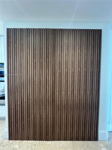 11113 Biscayne Blvd 351, Miami, FL 33181