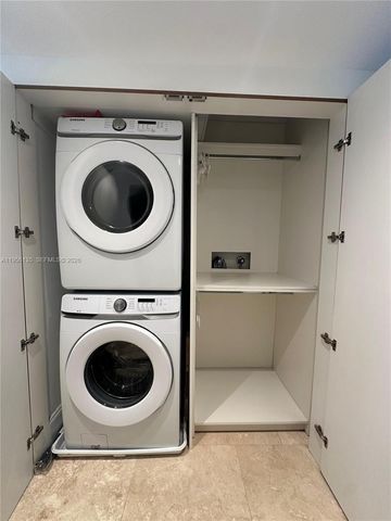 11113 Biscayne Blvd 351, Miami, FL 33181