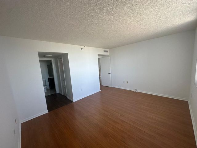 3850 Washington Street 703, Hollywood, FL 33021