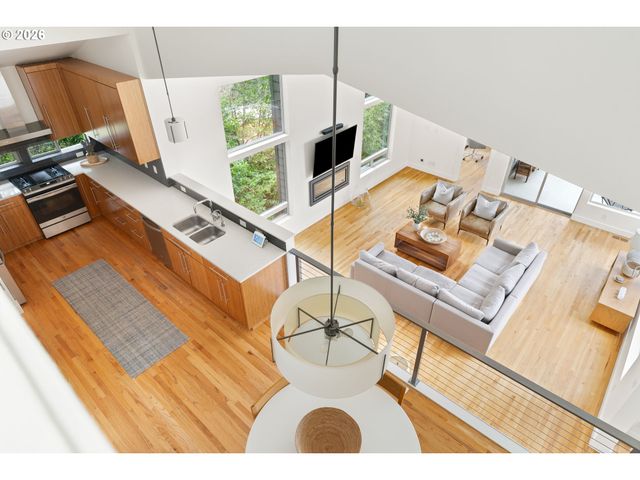 1666 LAKE FRONT Rd, Lake Oswego, OR 97034