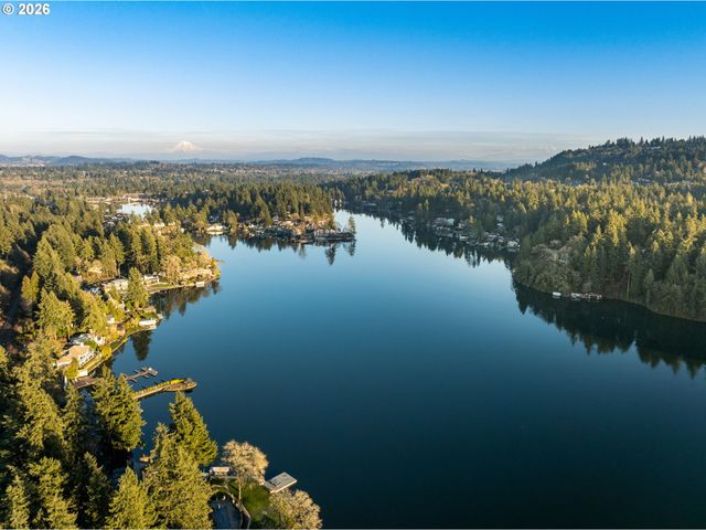 1666 LAKE FRONT Rd, Lake Oswego, OR 97034