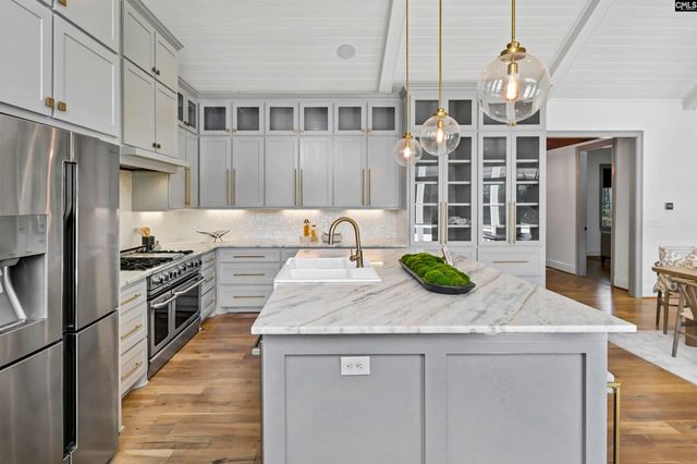 5232 Lakeshore Drive, Columbia, SC 29206