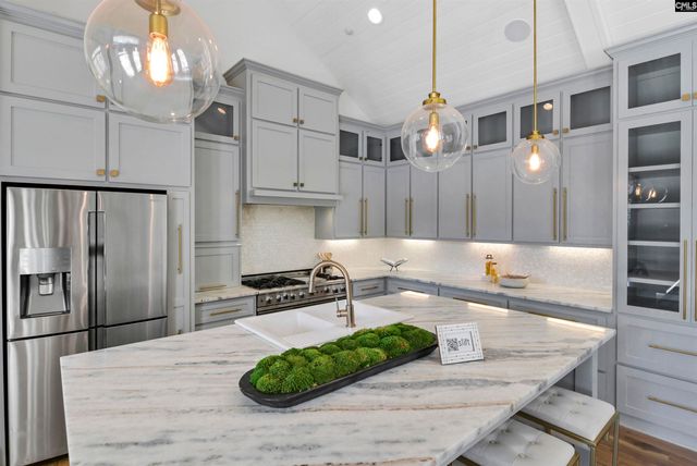 5232 Lakeshore Drive, Columbia, SC 29206