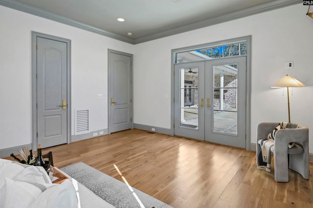 5232 Lakeshore Drive, Columbia, SC 29206