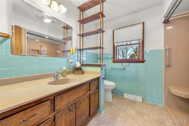 2113 S Main Street, Dupo, IL 62239