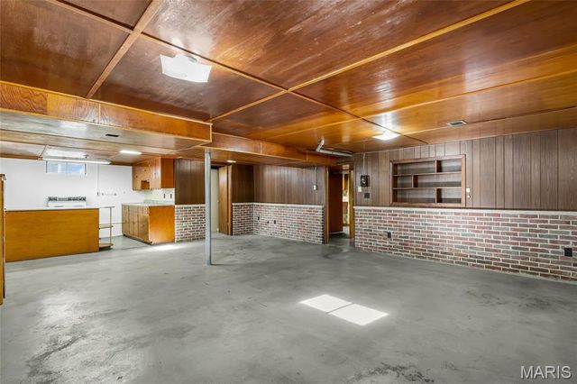 2113 S Main Street, Dupo, IL 62239