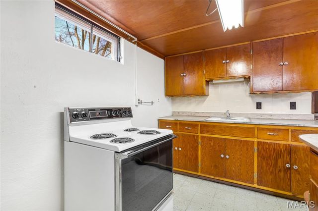 2113 S Main Street, Dupo, IL 62239