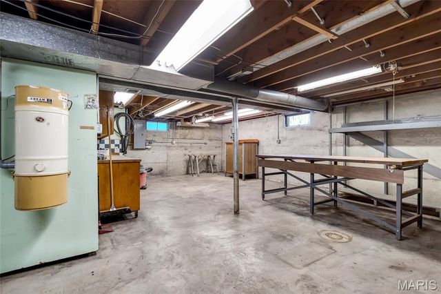 2113 S Main Street, Dupo, IL 62239