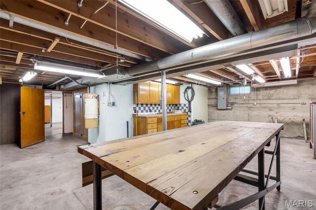 2113 S Main Street, Dupo, IL 62239