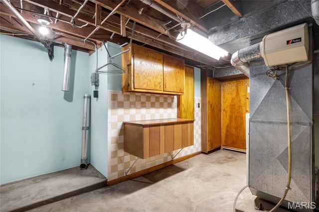 2113 S Main Street, Dupo, IL 62239