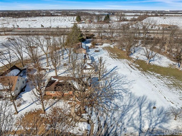 2113 S Main Street, Dupo, IL 62239