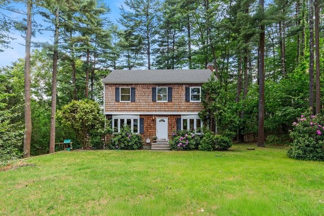7 Sharon Ave, Norfolk, MA 02056