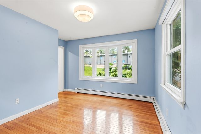 7 Sharon Ave, Norfolk, MA 02056