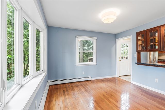 7 Sharon Ave, Norfolk, MA 02056