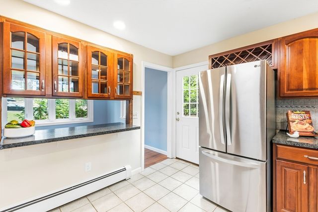 7 Sharon Ave, Norfolk, MA 02056