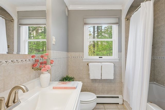 7 Sharon Ave, Norfolk, MA 02056