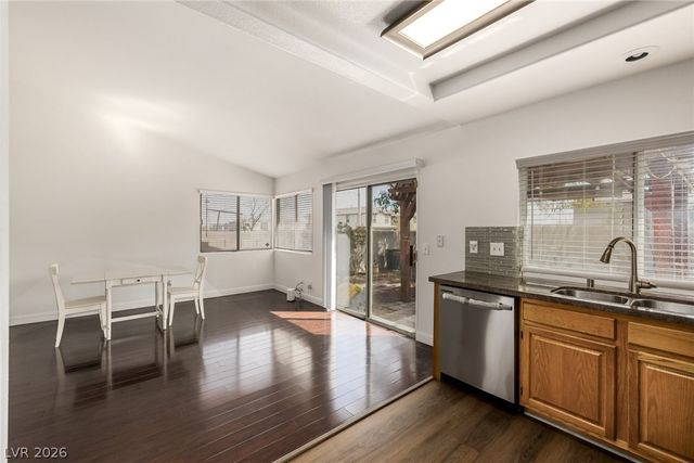 1317 Blue View Court, North Las Vegas, NV 89031