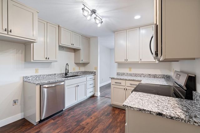 3 Britten Circle, Bella Vista, AR 72715