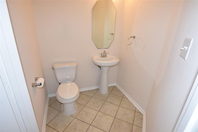 1615 Redbud Grove Court, Conroe, TX 77301