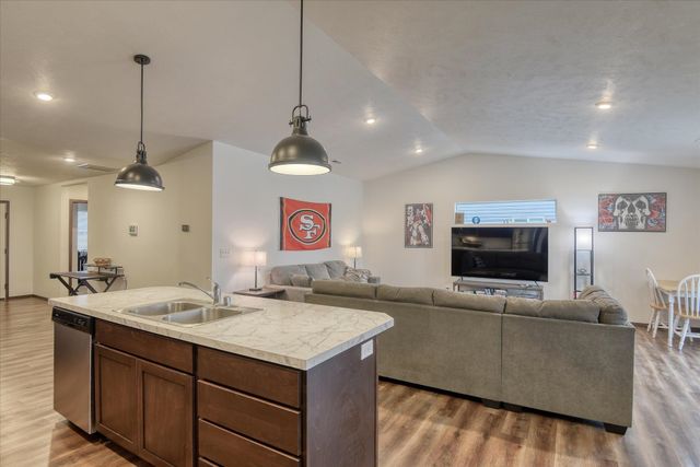 10330 W Salmonberry Rd, Spokane, WA 99004
