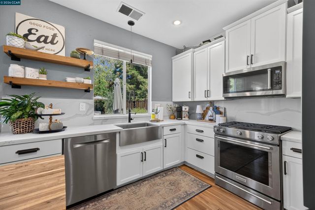 689 Summerwood Dr, Brentwood, CA 94513