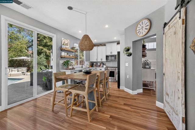 689 Summerwood Dr, Brentwood, CA 94513