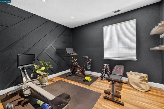 689 Summerwood Dr, Brentwood, CA 94513