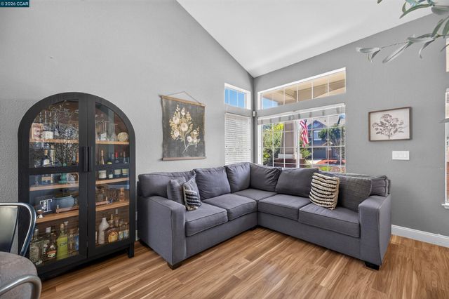 689 Summerwood Dr, Brentwood, CA 94513