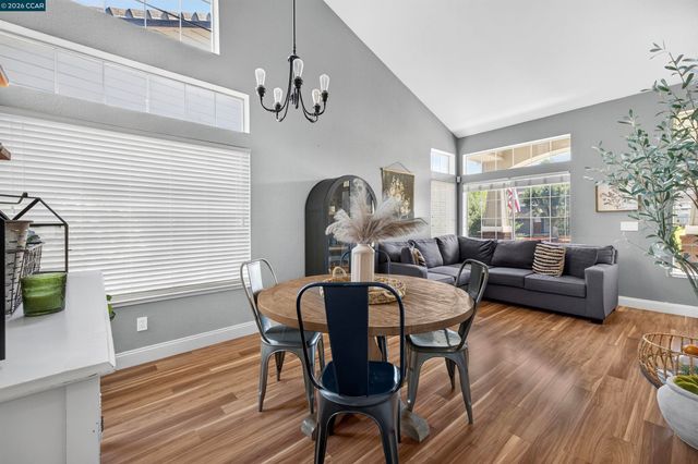 689 Summerwood Dr, Brentwood, CA 94513