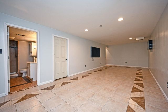 8 Hidden Glen Circle, Erlanger, KY 41018