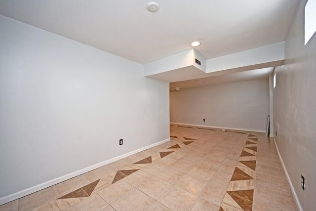 8 Hidden Glen Circle, Erlanger, KY 41018