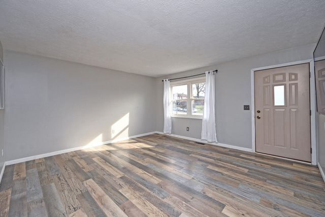 8 Hidden Glen Circle, Erlanger, KY 41018