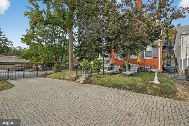 252 FREDERICK ST, Hanover, PA 17331