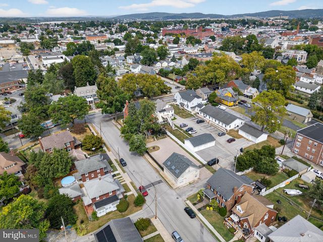 252 FREDERICK ST, Hanover, PA 17331